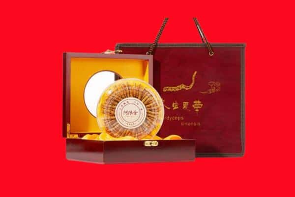收购资讯:黔西南州普安回收冬虫夏草是按克吗